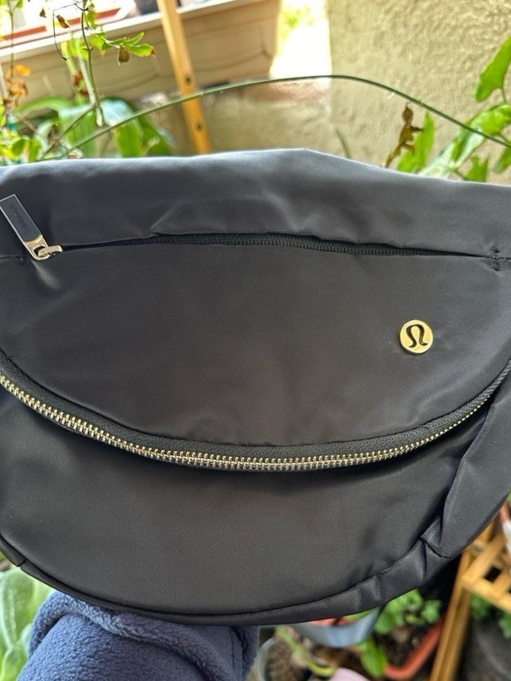 Lululemon bag 5 L size